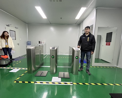 上海泽丰半导体（防静电翼闸）(图1)