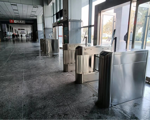 宿迁市泗洪瑶沟医院（健康码测温人脸识别摆闸）(图2)